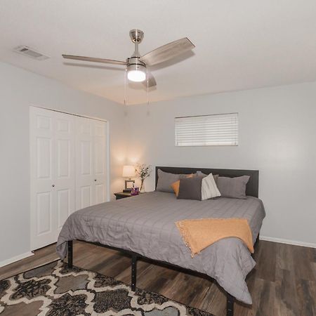 Cheerful 3 Bedroom 2Ba Home In Great Neighborhood! 잭슨빌 외부 사진