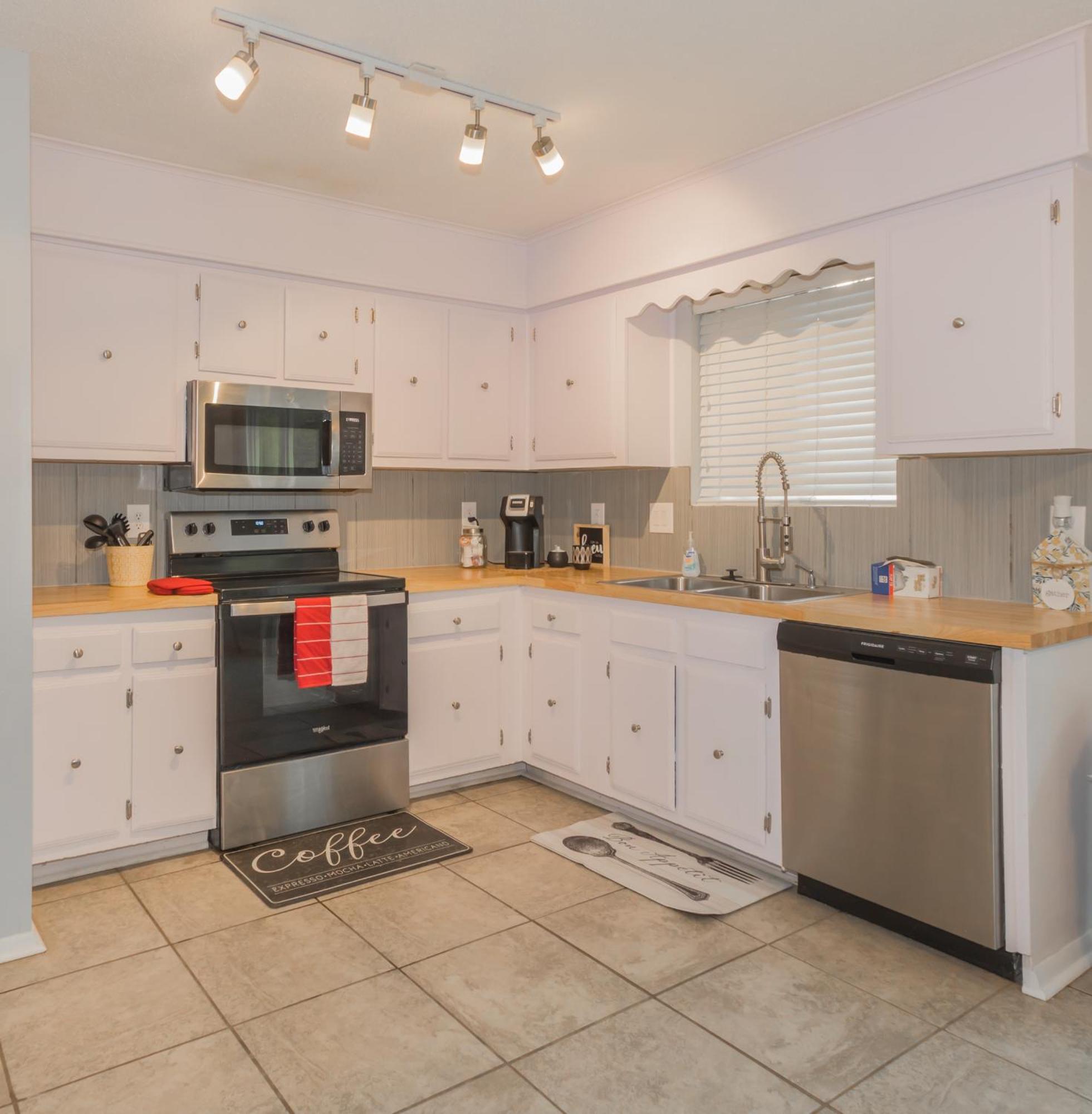 Cheerful 3 Bedroom 2Ba Home In Great Neighborhood! 잭슨빌 외부 사진